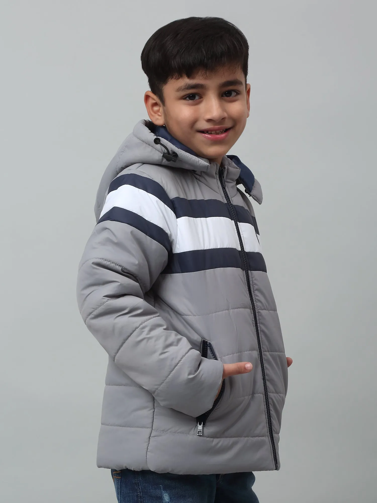 Boys Grey Hooded Neck Colour Blocked Casual Jacket For Winter