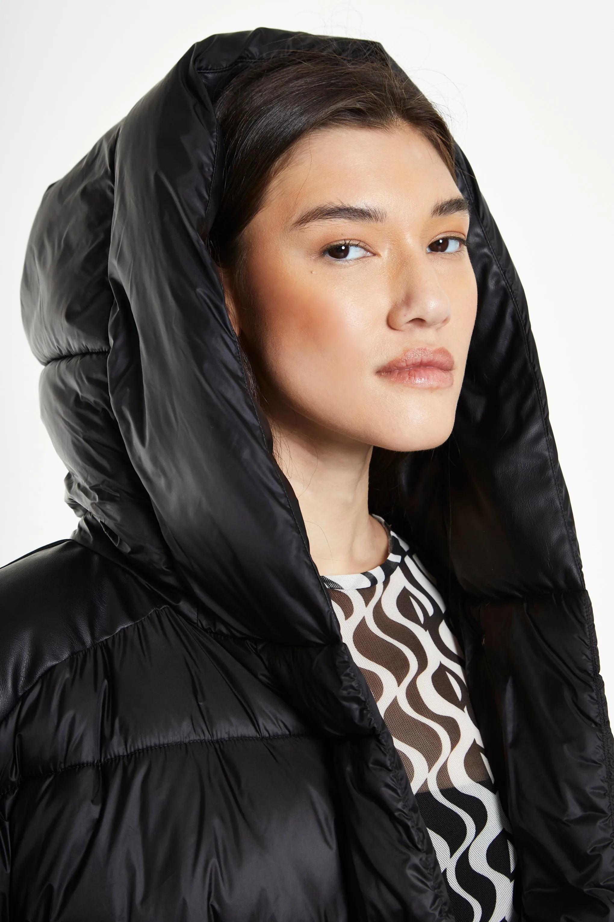 Glamorous Black Hooded Puffer Jacket