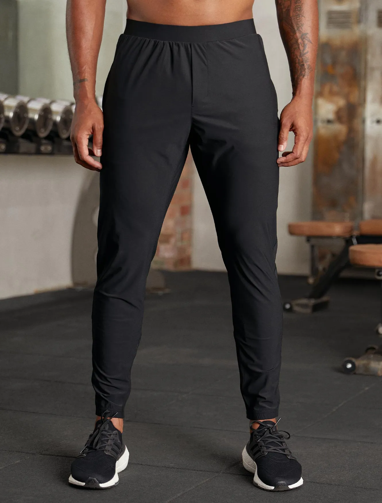 Hybrid Everyday Joggers - Black