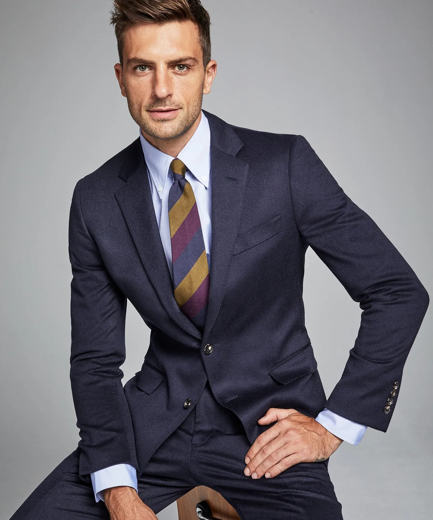 Italian Cashmere Sutton Suit Jacket in Navy