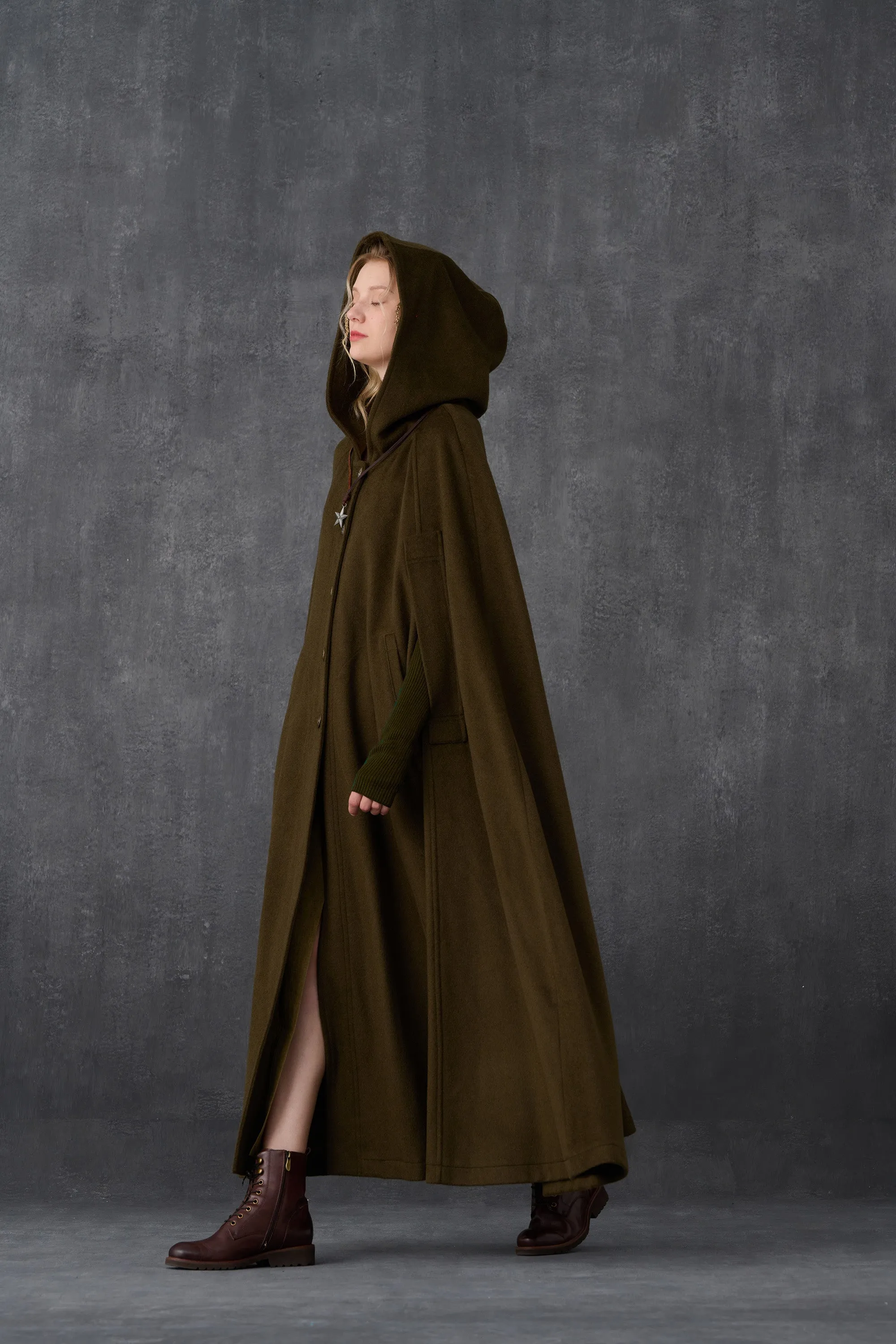 Parini 33 | Maxi Hooded wool coat cloak in olive