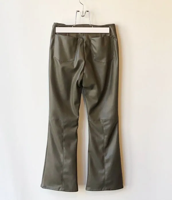 PHEENY/ROYAL FAKE LEATHER BELT-LESS FLARED PANTS(OLIVE)