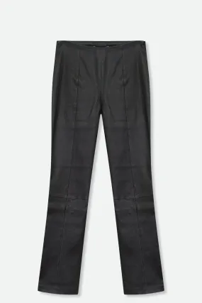 TRAVERNA FITTED PANT IN STRETCH LEATHER