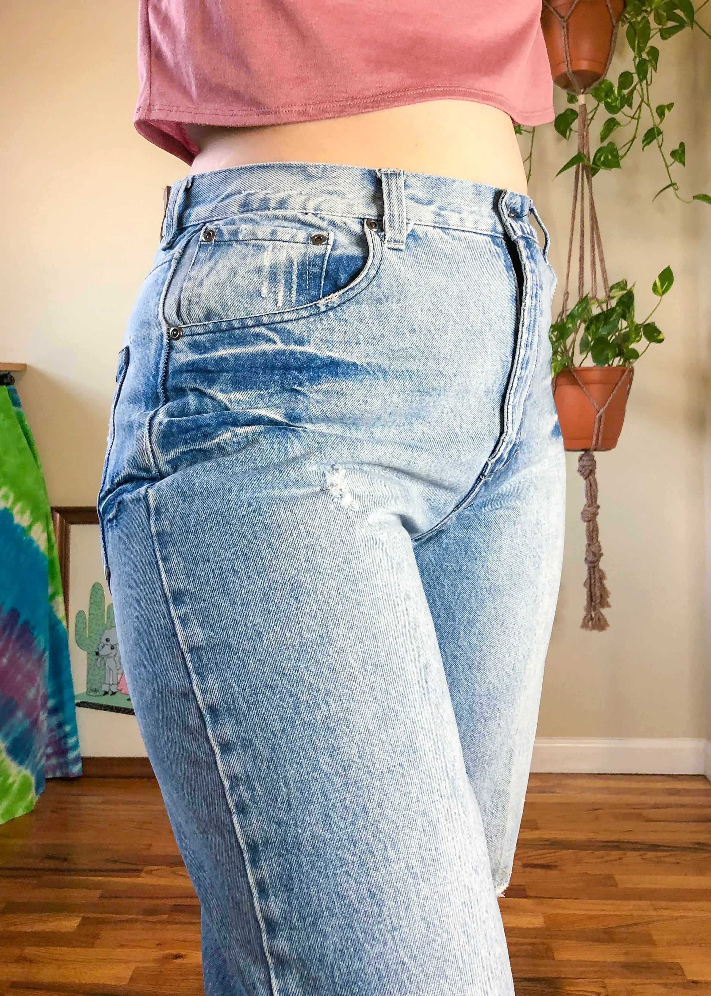 Vintage Light Wash Distressed & Sandblasted Mom Jeans - L/XL