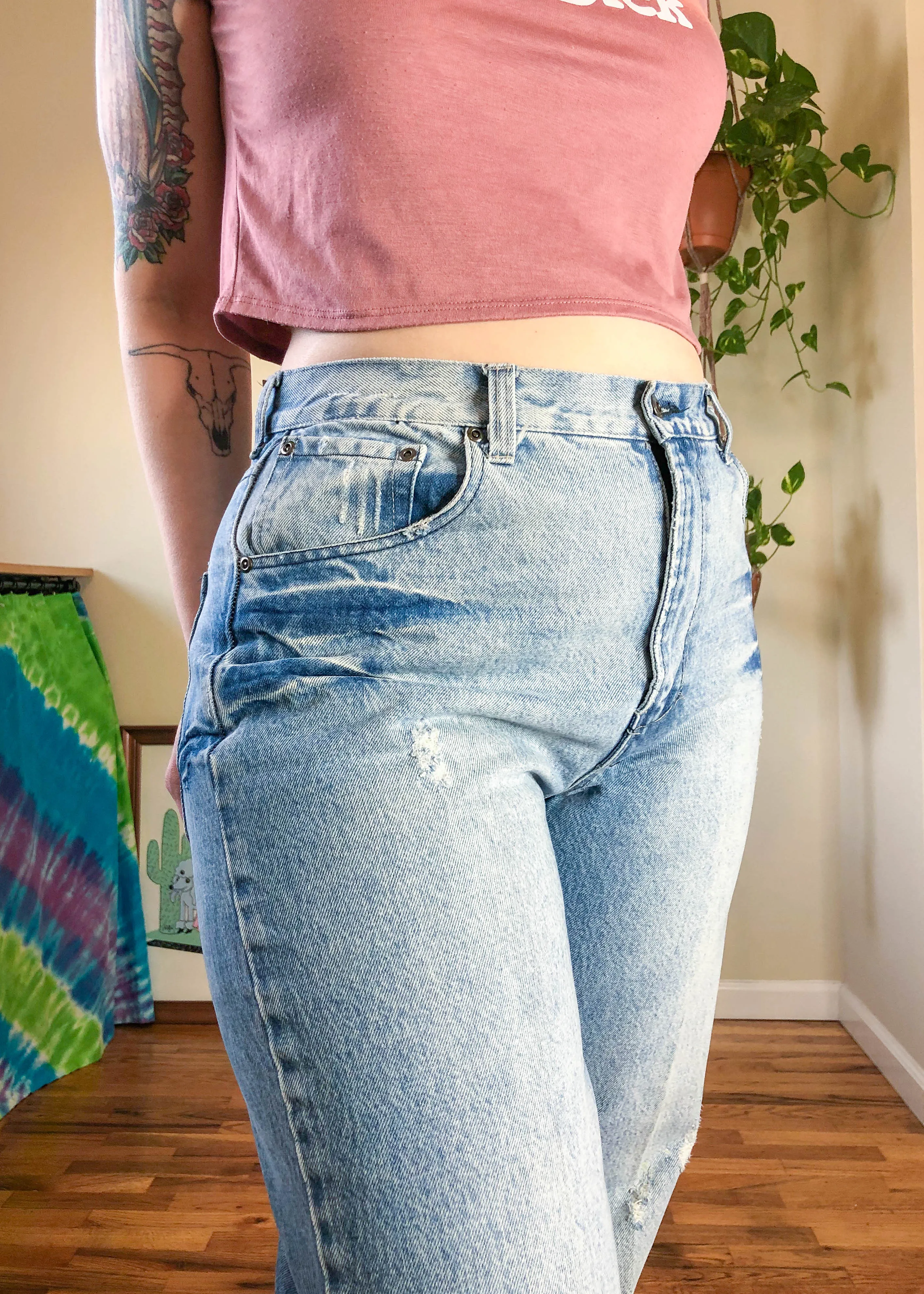 Vintage Light Wash Distressed & Sandblasted Mom Jeans - L/XL