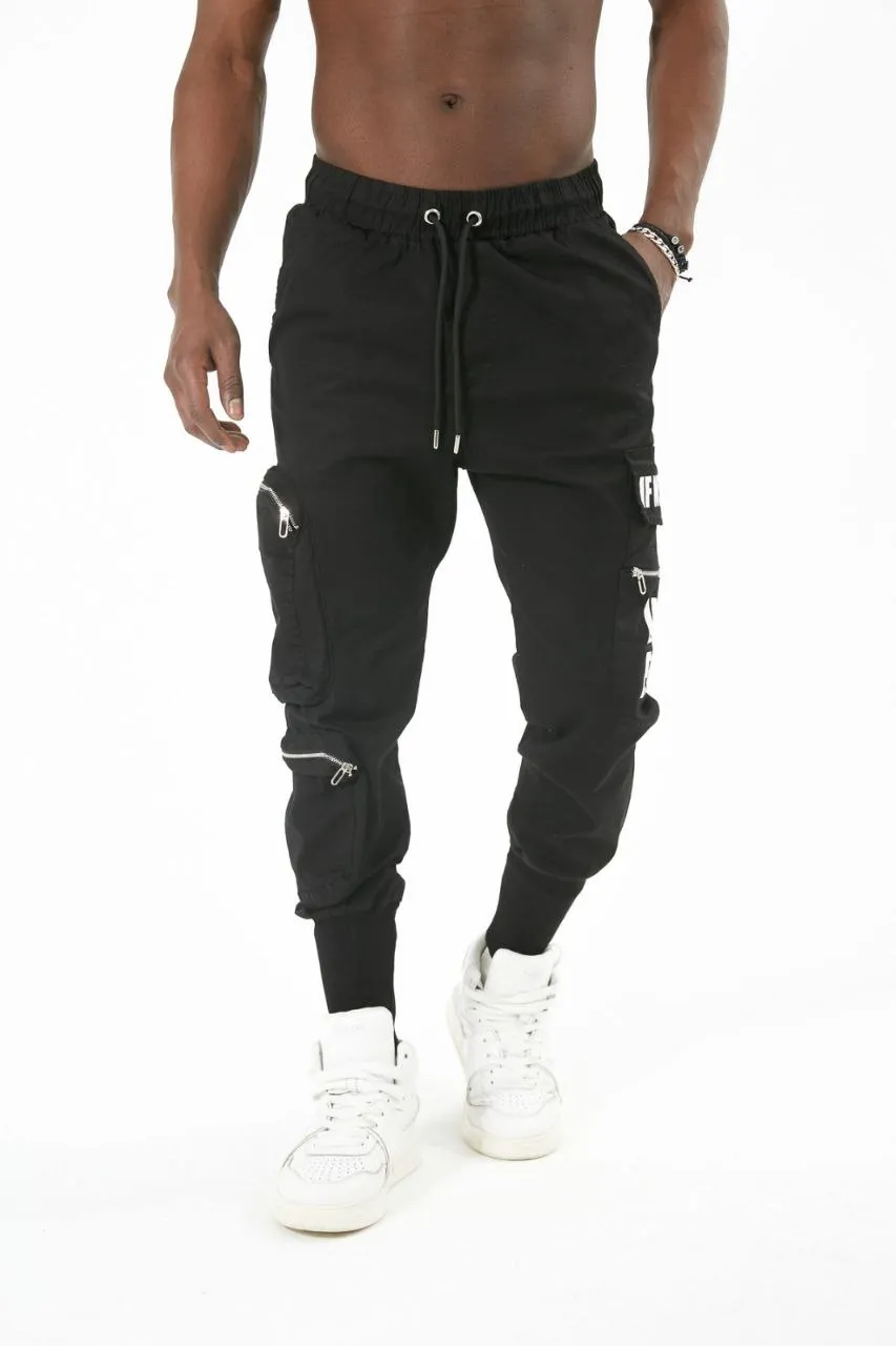 WHEN Cargo Joggers - Black E29A